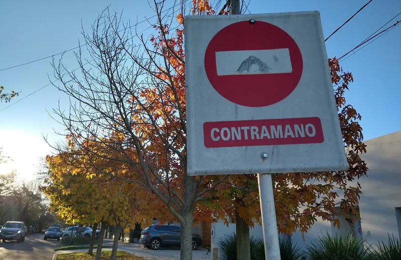 contramano Crespo