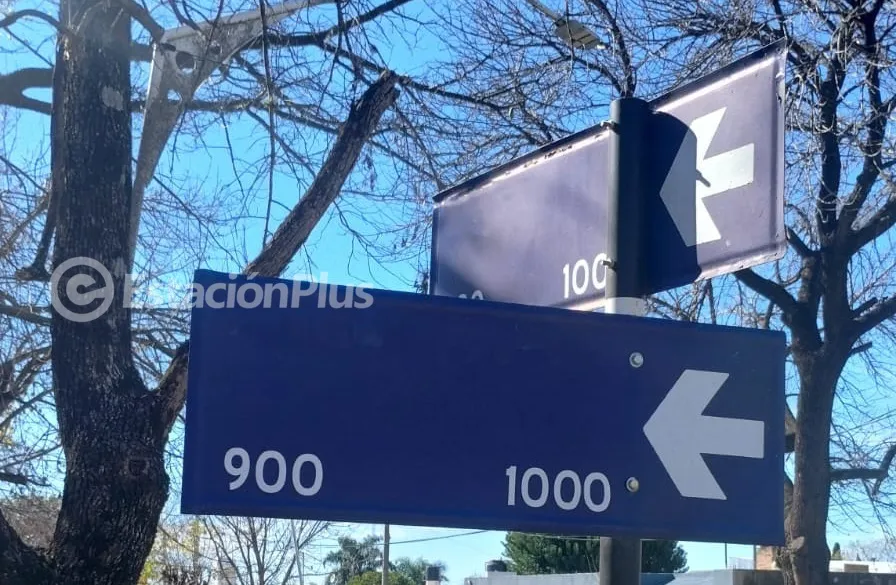 cartel nomenclador